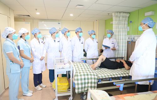 传染科名医工作室：铸就传染病防控坚实堡垒