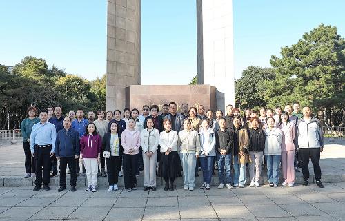 长春市传染病医院开展“迎国庆·颂祖国”主题党日活动