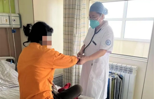 案例丨咯血随时引爆血管瘤，她该如何化险为夷？