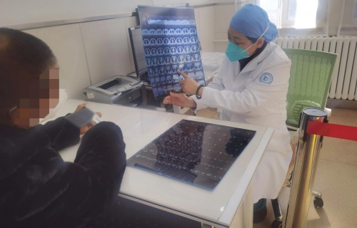 暖医丨专业调药有成效，耐心服务赢口碑！